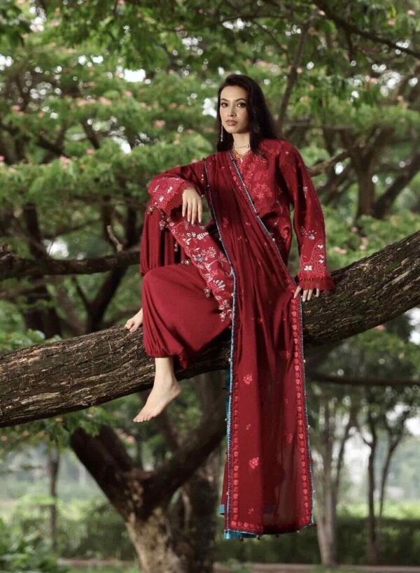 REPUBLIC WOMENSWEAR