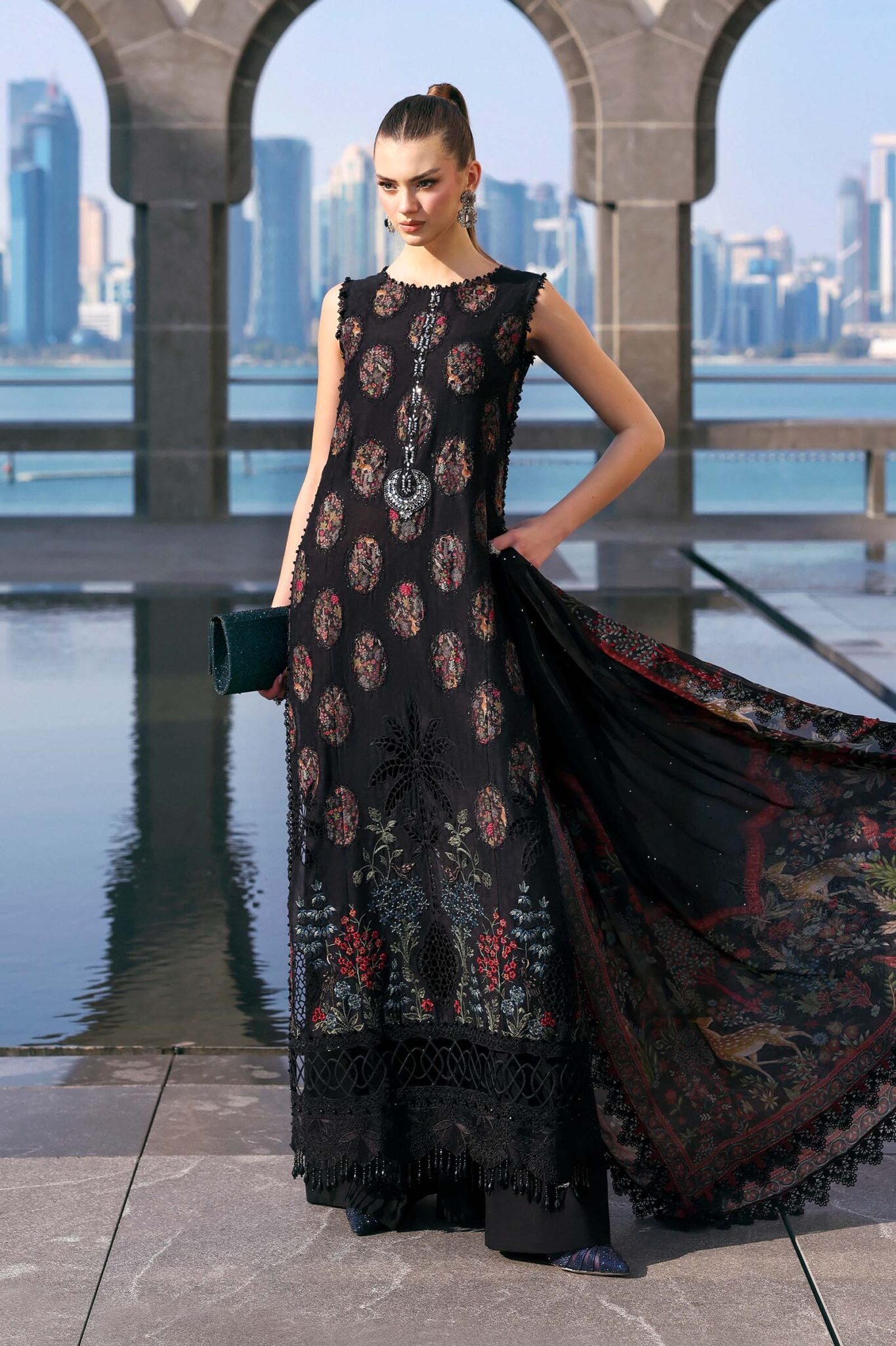 5B Maria B Luxury Lawn 2