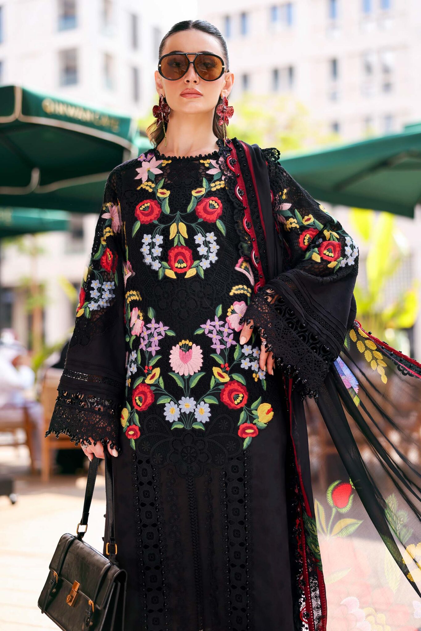 10B Maria B Luxury Lawn 5