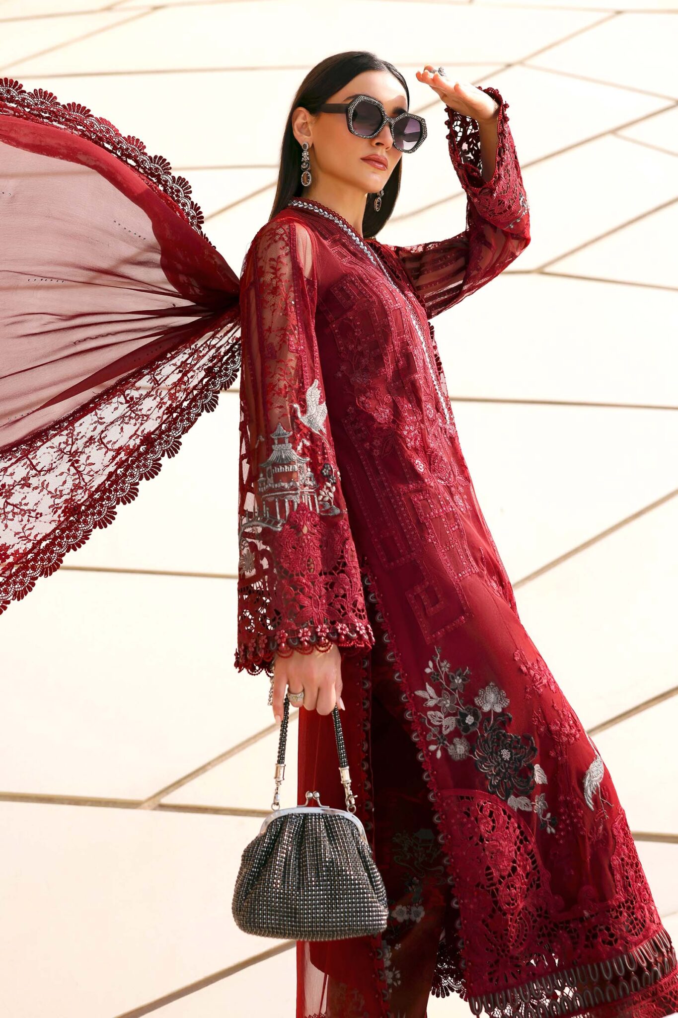 7A Maria b Luxury Lawn 4