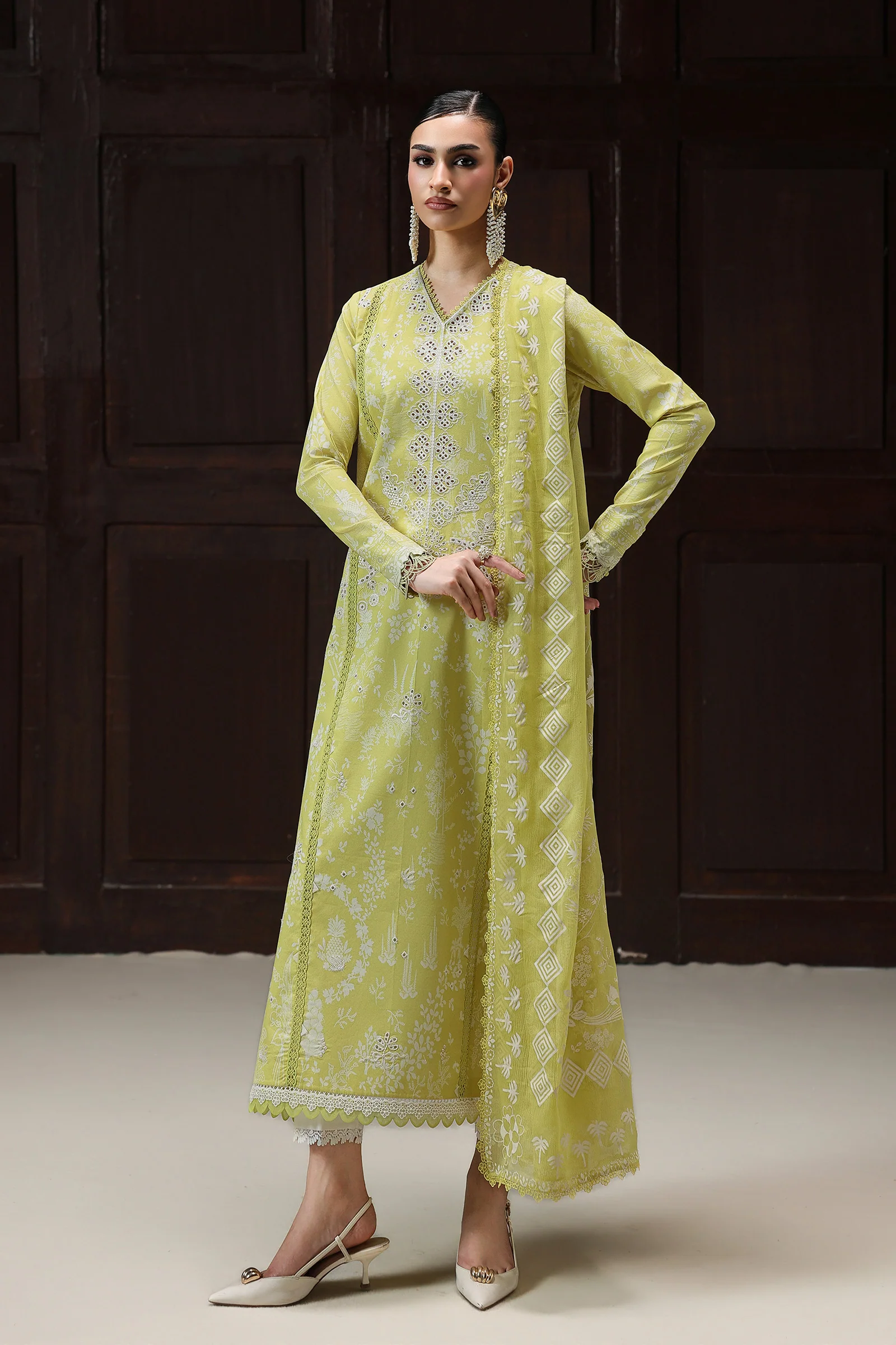 Qalamkar Qalamkar QPrints Embroidered Lawn Unstitched 3Pc Suit QQP-06B Zohra